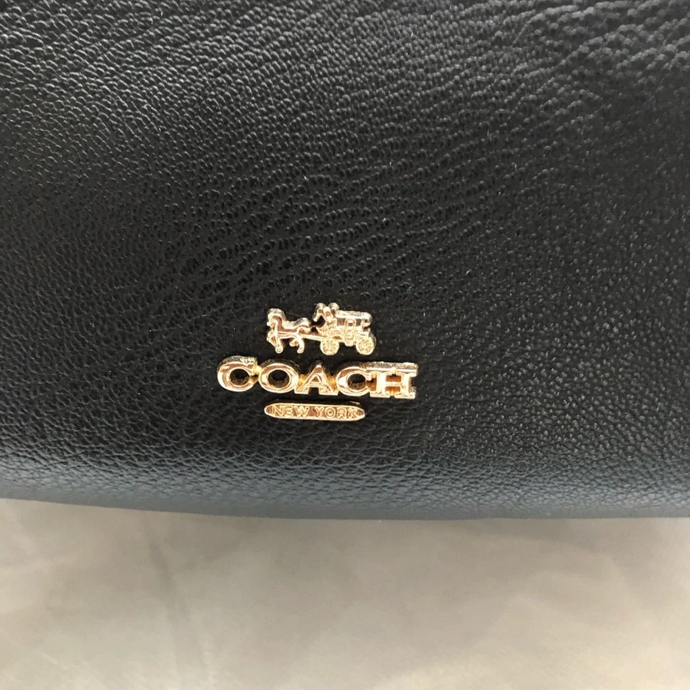 New Coach Shoulder/Cross body bag - Picture 9 of 9